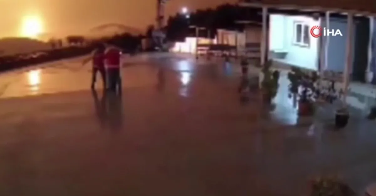 Hatay'da dehşete düşüren yeni deprem görüntüsü! Akaryakıt istasyonu...