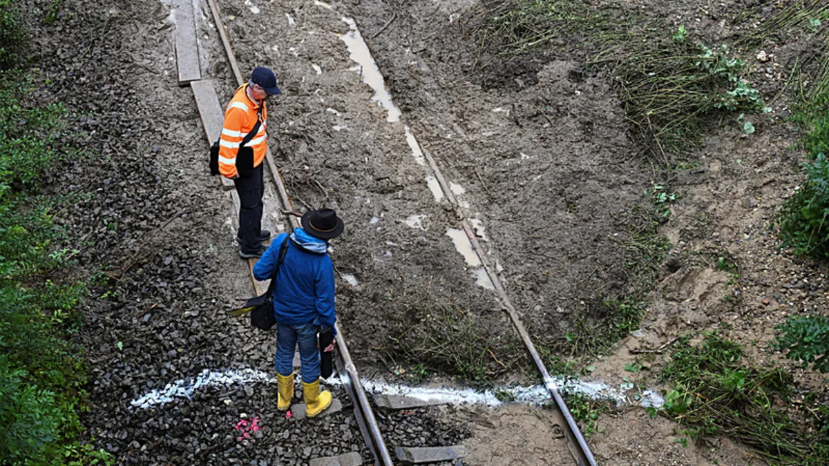 Almanya'daki tren kazası: Sebebi neydi? Savcılıktan ilk açıklama