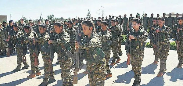 Şoke eden ifadeler! Ailesini "evlat nöbeti"nde gören terör örgütü PKK mensupları... - 2