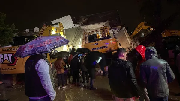 katar-emiri-herkesi-turkiyenin-deprem-felaketinin-etkilerini-asma-cabalarini-desteklemeye-cagiriyorum-1678003164173.jpg Katar Emiri Al Sani'den dünyaya Türkiye'ye destek çağrısı! Asrın felaketinin etkilerini birlikte aşalım - 5