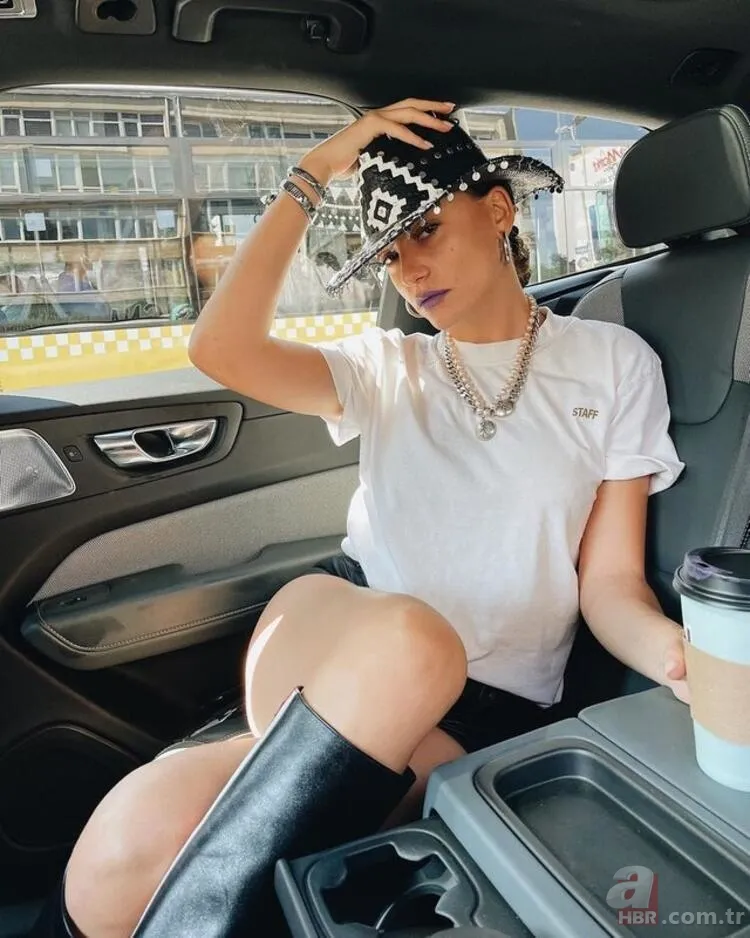 Serenay Sarıkaya'dan milyonluk anlaşma! İki filmden servet kazanacak 6