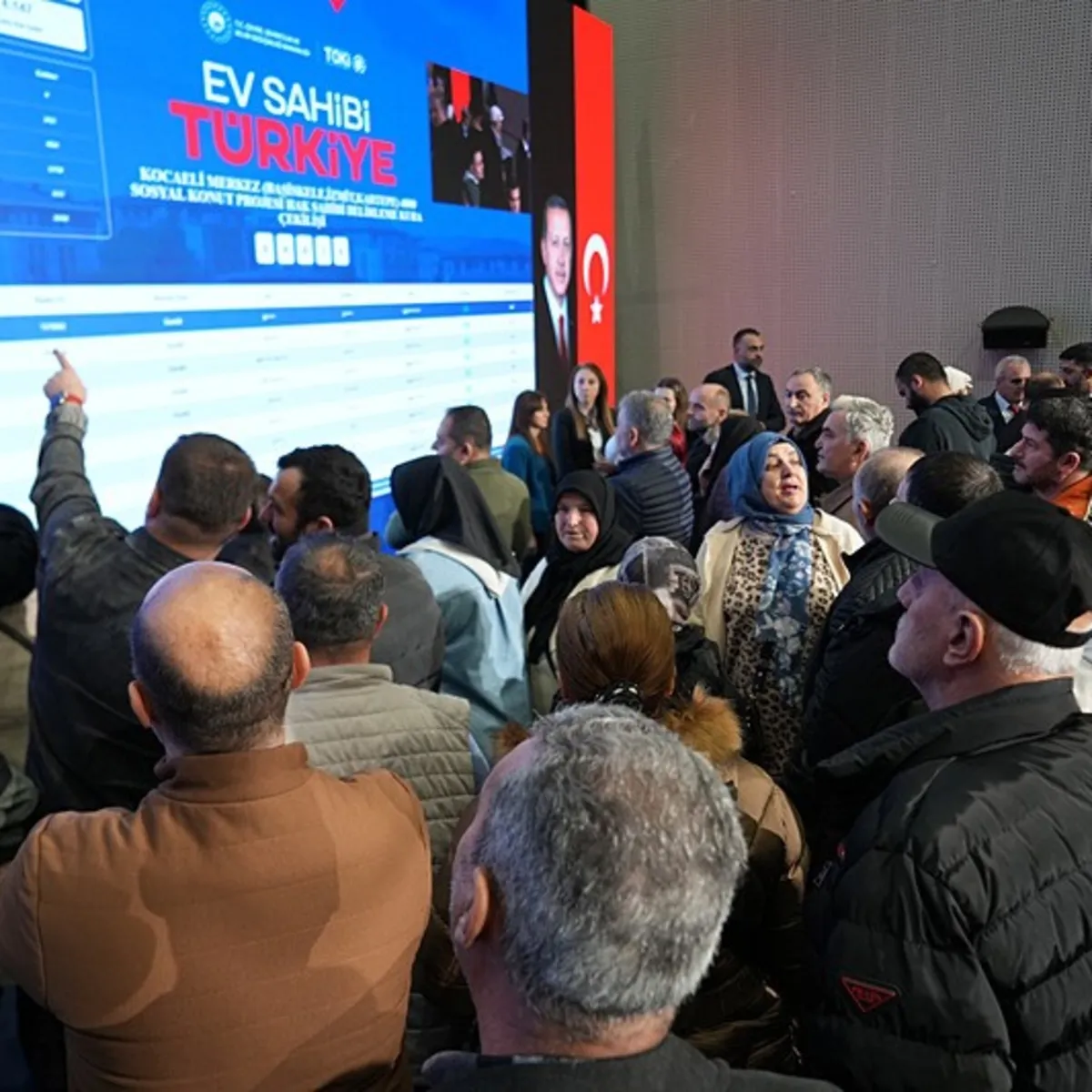 Adana Çanakkale ve Gaziantep'te sosyal konut heyecanı! Kuralar çekiliyor