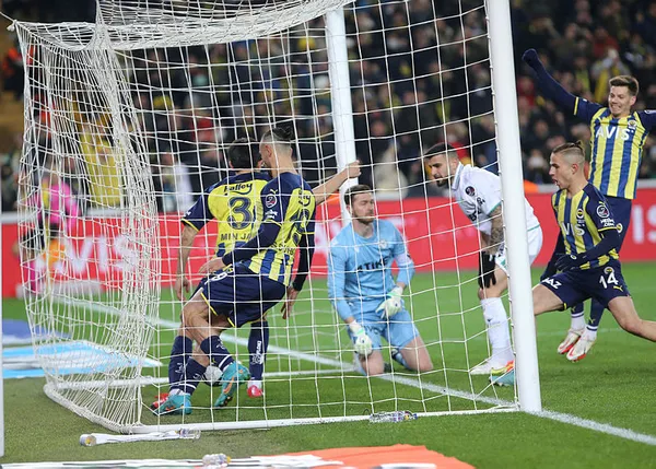 fenerbahce-geriden-gelerek-konyasporu-yendi-mac-sonucu-i-fenerbahce-konyaspor-2-1-1647799509961.jpg Fenerbahçe geriden gelerek Konyaspor'u yendi! MAÇ SONUCU I Fenerbahçe Konyaspor 2-1 - 2
