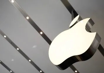 Apple'ın net kar ve geliri azaldı