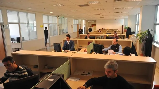 En az 22 bin TL maaş ile alacaklar! Belediyeler ekim ayı içerisinde memur, zabıta, itfaiye eri ve sözleşmeli personel alım yapıyor! İşte ilanlar…