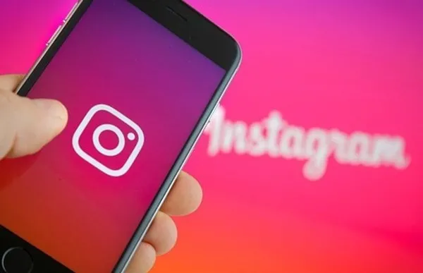 dun-internet-neden-coktu-instagram-whatsapp-facebook-neden-coktu-iste-sebebi-1633417167018.jpg Dün internet neden çöktü? Instagram, WhatsApp, Facebook neden çöktü? İşte sebebi… - 2