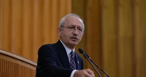 CHP’de İdris Naim Şahin taklası