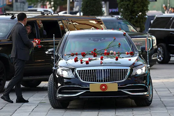 son-dakika-baskan-erdogandan-istanbulda-onemli-aciklamalar-koalisyon-pazartesi-gunu-savas-alanina-donecek-1685115977029.jpg Başkan Erdoğan'dan İstanbul’da önemli açıklamalar: Koalisyon pazartesi günü savaş alanına dönecek - 1