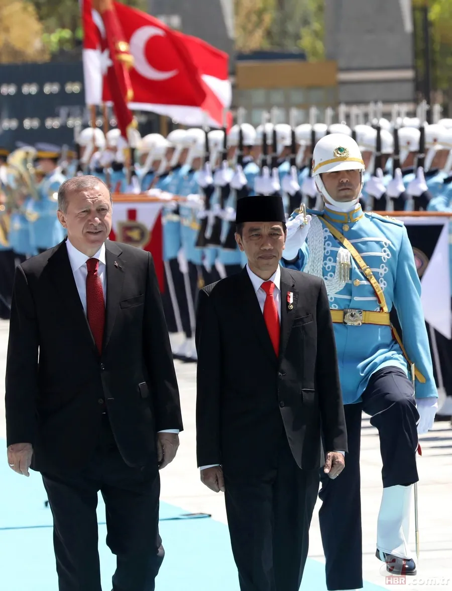 Erdoğan ve Widodo, Külliye'nin balkonunda özçekim yaptı 22