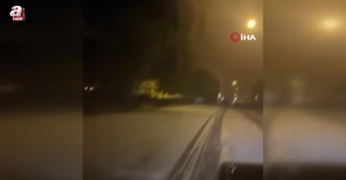 Manisa'da ceviz büyüklüğünde dolu yağdı