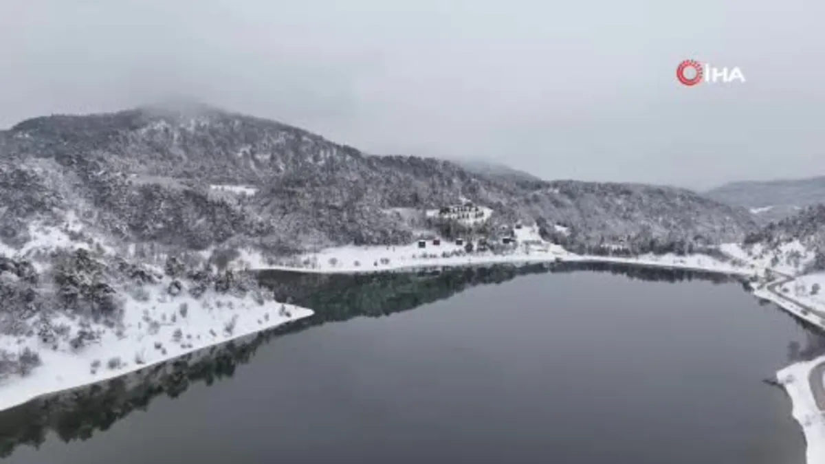 Çubuk Gölü'nde kış güzelliği kamerada