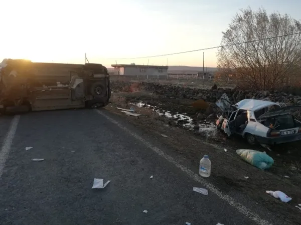 Şanlıurfa Siverek'te feci kaza! Yaralılar var - 1