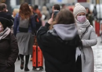 Kosova'da koronavirüs alarmı: Vaka sayıları 5 katına çıktı! Ülkede tekrar sokağa çıkma yasağı başladı