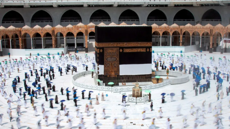 Suudi Arabistan, bu senenin hac planını açıkladı! Yapay zeka detayı dikkat çekti