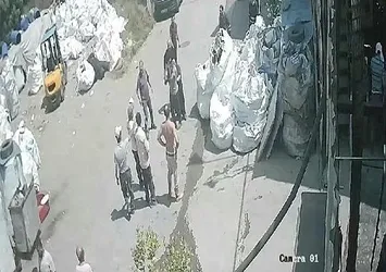 Ataşehir'de ortalığı savaş alanına çeviren kavga: Satır ve bıçakla saldırdılar! "Çocuğumun kafasını tuttu satırla..."