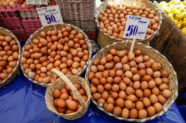 Yumurta alırken rengine bakmayın yanılırsınız! Üreticisinden uyarı... - 1
