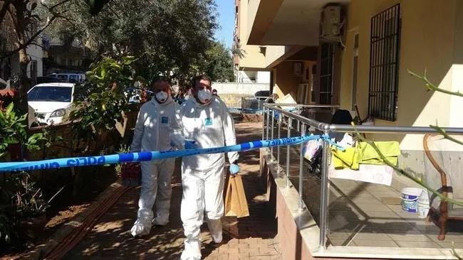 Antalya’da yaşlı kadın kanlar içinde ölü bulundu! Olay yerinde kavga çıktı - 4
