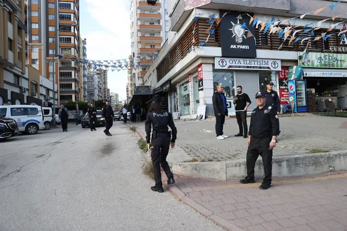 Son dakika | AK Parti binasına silahlı saldırı! Saldırgan yaklandı