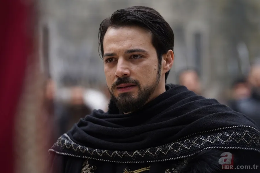 Güzel annenin yakışıklı oğlu: İşte Mert Yazıcıoğlu'nun genetik mirası 6