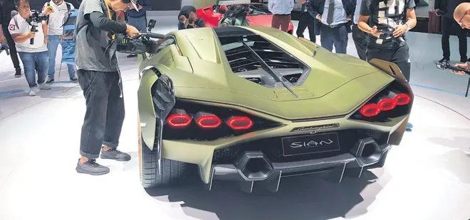 İşte 3.6 milyon dolarlık Lamborghini Sian...