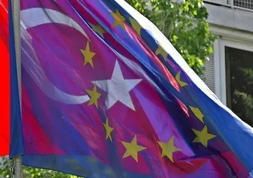 AB Komisyonu'ndan vize serbestisi için skandal rapor