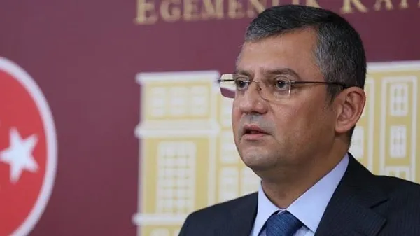 1637167044666.jpg CHP'li Özgür Özel'den Başkan Erdoğan'a hadsiz "diktatör" çıkışı: Yeni anayasa çalışmalarında yer almayacağız - 3