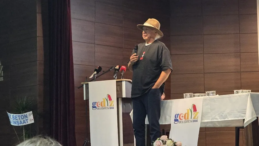 ⚠️ Şener Üşümezsoy’dan kritik uyarı: “Simav fayı stresini bitirmedi” - 1