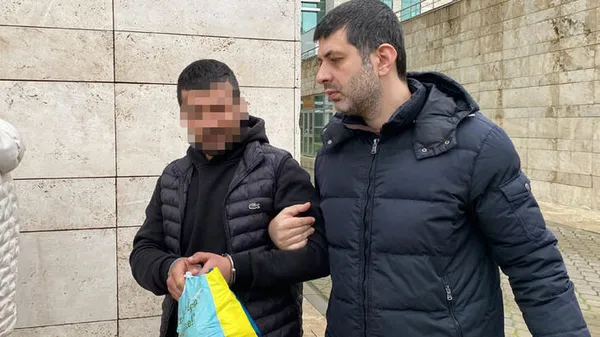samsunda-arkadasini-vurup-tutuklanan-supheli-bu-is-burada-bitmedi-1680096941904.jpg Samsun'da arkadaşını vurup tutuklanan şüpheli: Bu iş burada bitmedi - 3