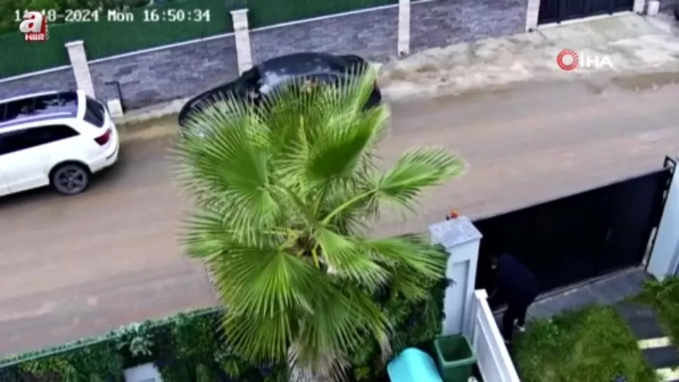 Zorla sözleşme imzalatıp tehdit ettiler