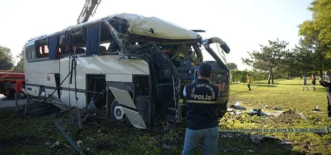 Eskişehir’de feci kaza! İşçi servisi devrildi: 2 ölü 12 yaralı