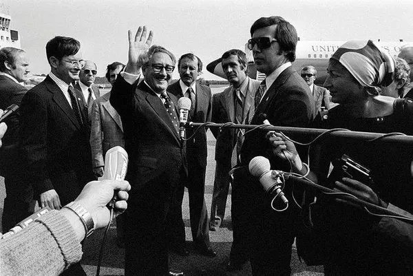 abd-eski-disisleri-bakani-henry-kissinger-100-yasinda-oldu-1701322957219.jpeg ABD eski Dışişleri Bakanı Henry Kissinger, 100 yaşında öldü - 2