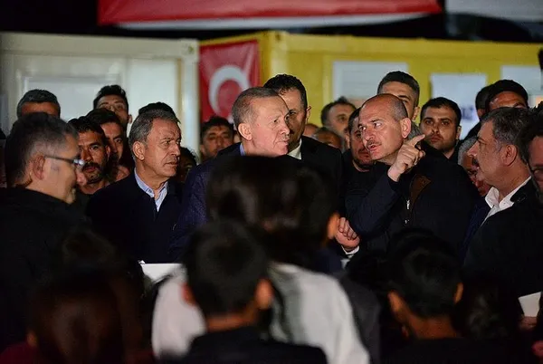 1678648009010.jpeg Başkan Erdoğan Katar Türkiye Kardeşlik Konteyner Kenti'ni inceledi - 5