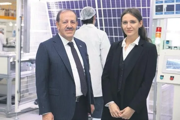 yerli-panel-uretimi-iki-katina-cikiyor-kalyonun-fabrikasi-hedef-buyuttu-1607316436563.jpeg Yerli panel üretimi iki katına çıkıyor! Kalyon'un fabrikası hedef büyüttü - 2