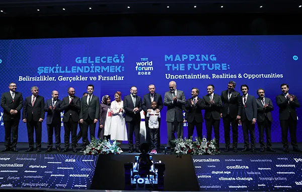 Son dakika: Başkan Erdoğan'dan TRT World Forum'da önemli açıklamalar | Tahıl koridoru mesajı: Pazar günü Putin ile görüşeceğim - 9