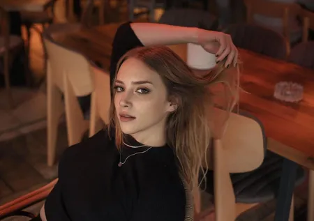 Hayal Köseoğlu'nun estetiksiz hali şoke etti! Eski halini gören tanıyamadı