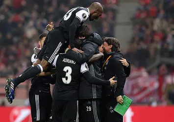 Beşiktaş'ın yıldızlarını izlemeye geliyorlar