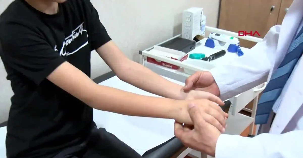 Asiri Terleme Sorunu Nedeniyle Hastaneye Gitti Sebebini Ogrenince Soke Oldu Video Ahaber Video Izle