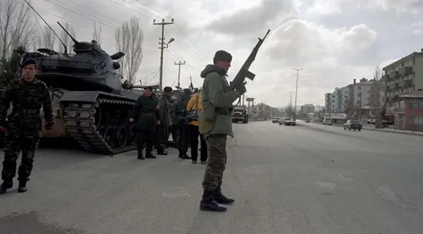 Unutulmayan gün: 28 Şubat darbesi! O tanklar milletin hayallerini ezdi