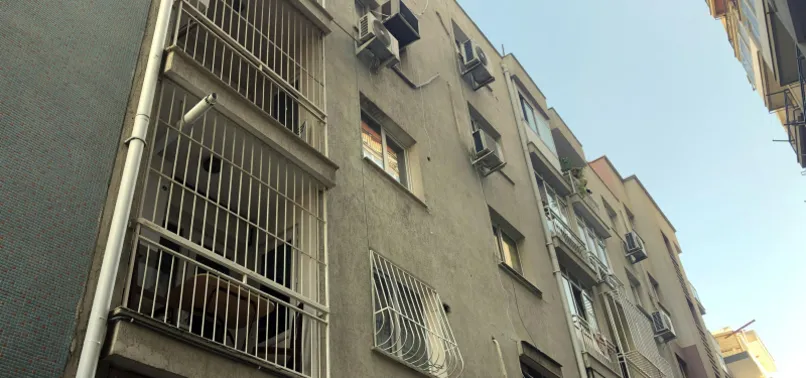 İzmir’de çatlak ardından tahliye edilen bina sağlam çıktı