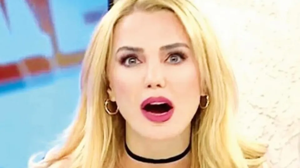 Ece Erken'e yasak aşk yaşadığı Şafak Mahmutyazıcıoğlu’nun eşinden tokat gibi yanıt!
