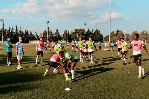 18 yıl sonra dev derbi! Altay Göztepe maçı ne zaman, saat kaçta? Süper Lig 5. hafta Altay Göztepe maçı hangi kanalda?