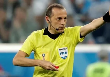 Rusya'da final maçı Cüneyt Çakır'ın!