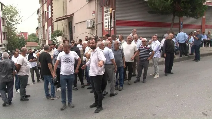 1725969038374.jpeg İstanbul'da akılalmaz olay! 1 TL yüzünden kan aktı: 2 ölü - 2