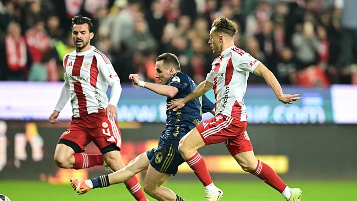 Kanarya deplasmanda kan kaybetti! Fenerbahçe ve Antalyaspor puanları paylaştı