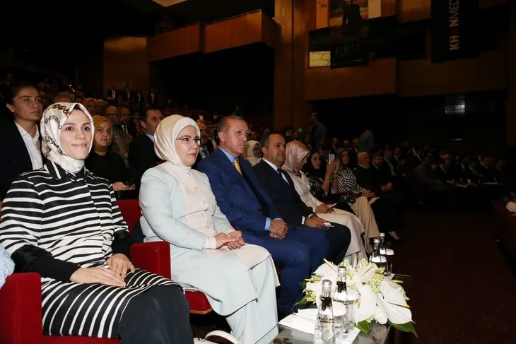 Cumhurbaşkanı Erdoğan Özgürlüğün Sesi-Bilal filmini izledi
