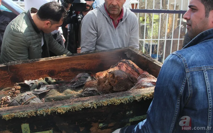 Rus komutana ait mezarın sırrı ortaya çıktı 7