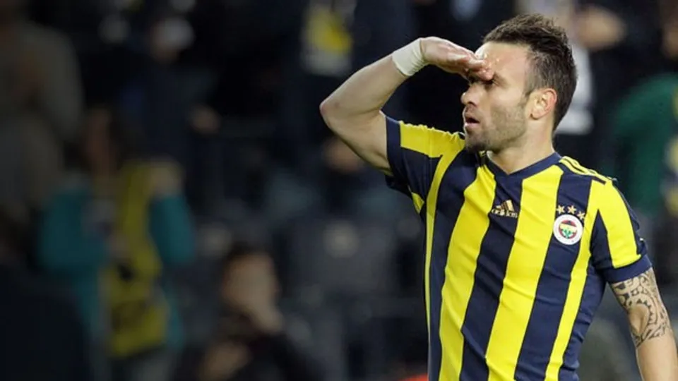 Fenerbahçe Valbuena ile yollarını ayırıyor