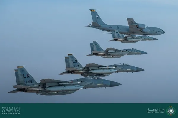 Suudi Arabistan ve ABD’den gözdağı! O anları sosyal medyadan paylaştılar