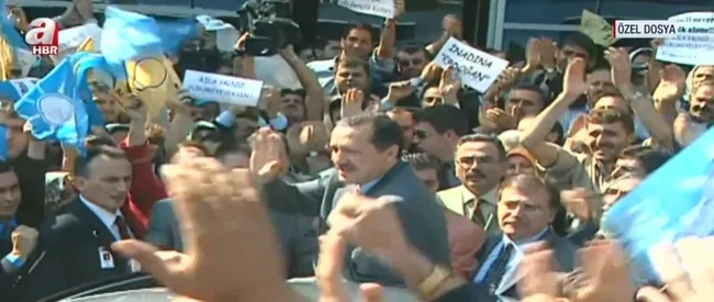 secilmis-ilk-ve-tek-cumhurbaskani-erdogan-turkiye-erdogan-ile-demokratik-ivme-kazandi-vesayet-odaklari-yikildi-1723283626560.jpg 27 nisan e-Muhtırası, 15 Temmuz darbe girişimi, 6-8 Ekim Kobani olayları...