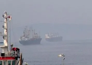 Kuzey Ege'de deniz ulaşımına fırtına engeli